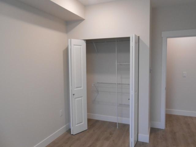 200 Central Rentals 1 Bedroom Apartment for Rent at 20053 68 Ave, Langley, BC V2Y 0T5 Willoughby