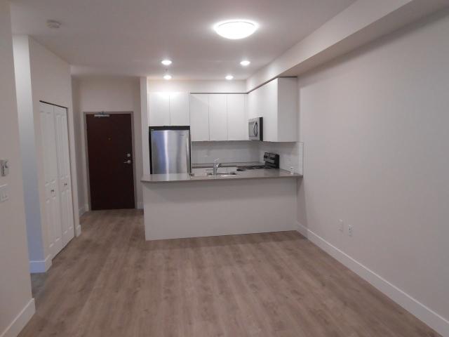 200 Central Rentals 1 Bedroom Apartment for Rent at 20053 68 Ave, Langley, BC V2Y 0T5 Willoughby