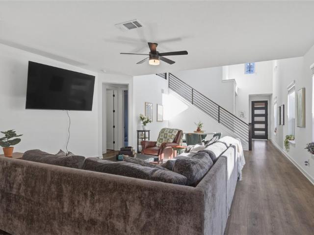 200 Bay Breeze Dr