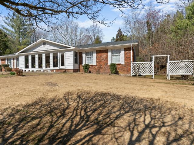 200 Bent Tree Drive NW