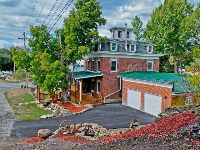 200 Gouverneur Street