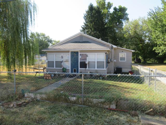 200 E Lee Street