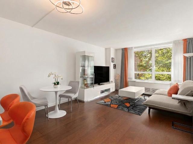 200 East 94th Street, New York, NY