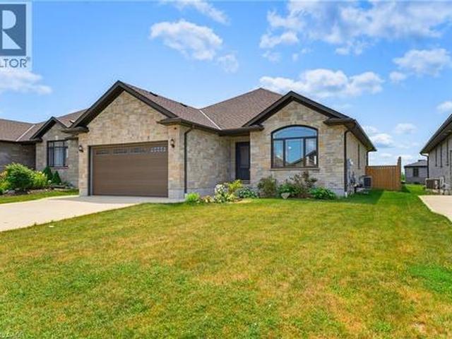 200 Krotz Street W, Listowel, ON, N4W 0E1 house for sale | Listing ID 40848 | Royal LePage