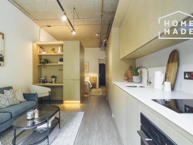 200 Hammersmith Road W6, 1 bed flat to rent, £2,690 pcm | PrimeLocation