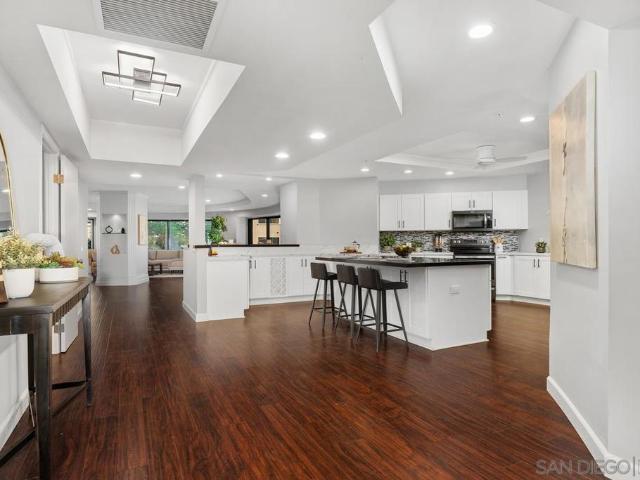 200 Harbor Dr 302