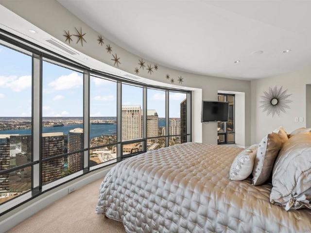 200 Harbor Drive 3702