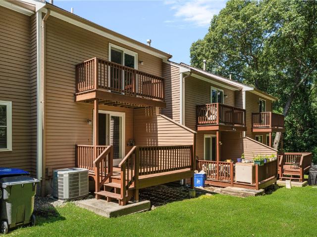 200 Heroux Boulevard 303