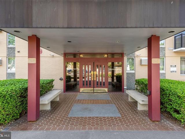 200 Highland Avenue # 611