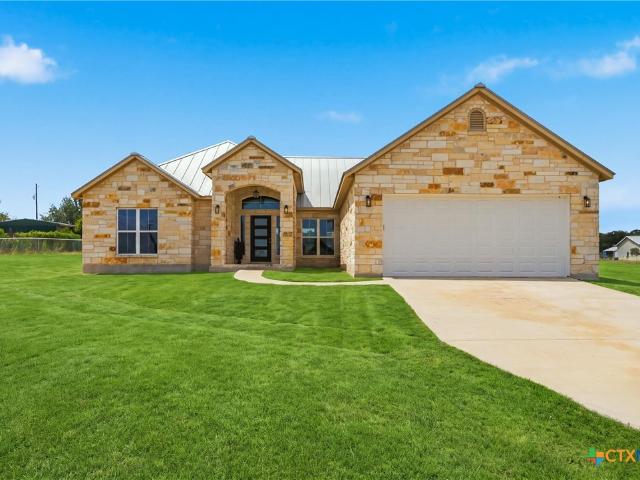 200 Lakeview Circle