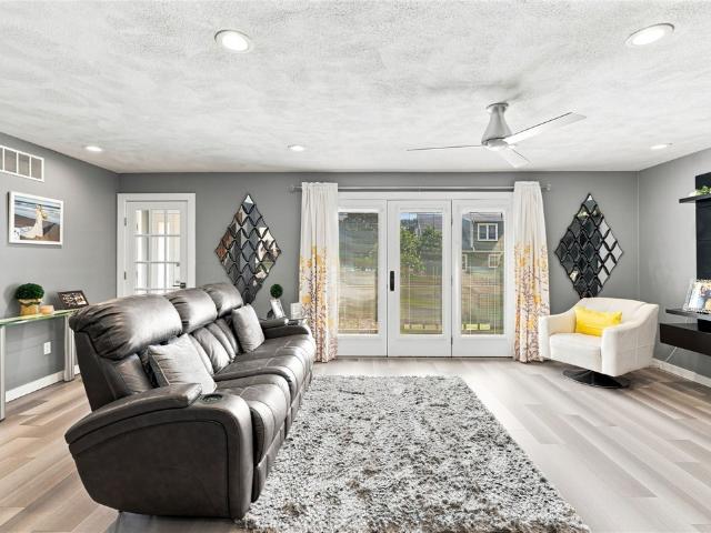 200 Mayfield Avenue C7