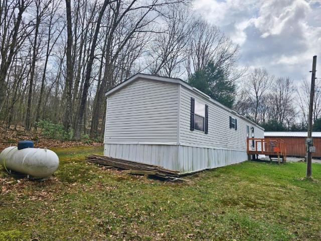 200 Maple Rd
