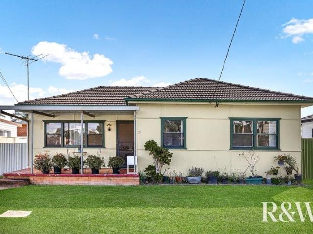200 Metres to Rooty Hill Train Station & Shops