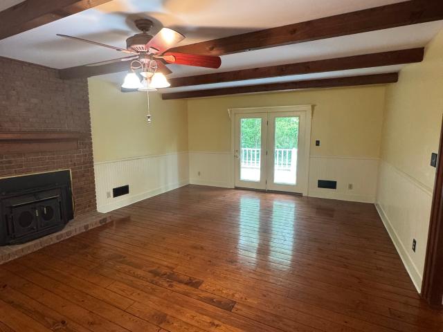 200 Meadovista Drive