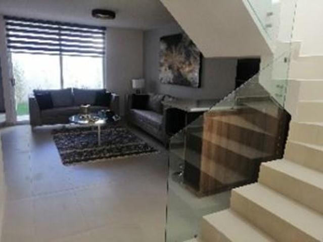 $200 mil de descuento en tu enganche! Casa en Rancho Santa Monica