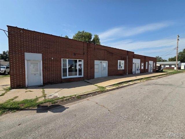 200 N Washington St, Kahoka, MO 63445