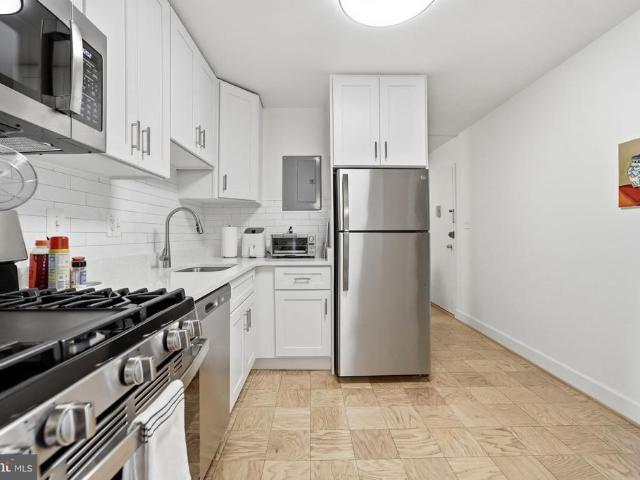 200 N Maple Avenue # 500