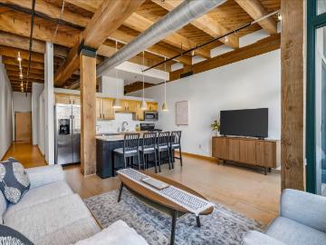 200 S Water St, Unit 104