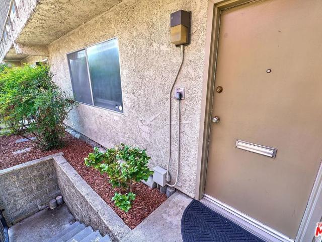 200 S La Fayette Park Place 2
