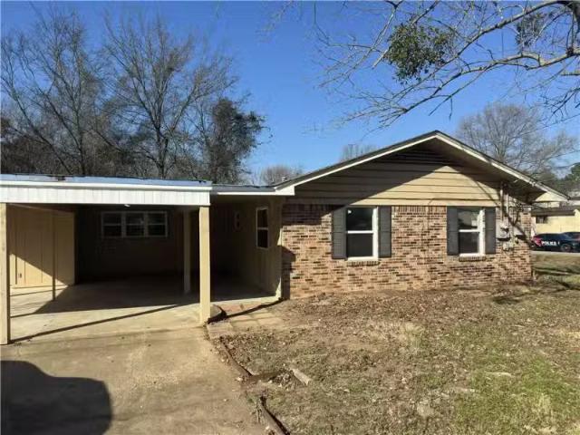 200 S MUSKOGEE AVE, RUSSELLVILLE, AR 72801