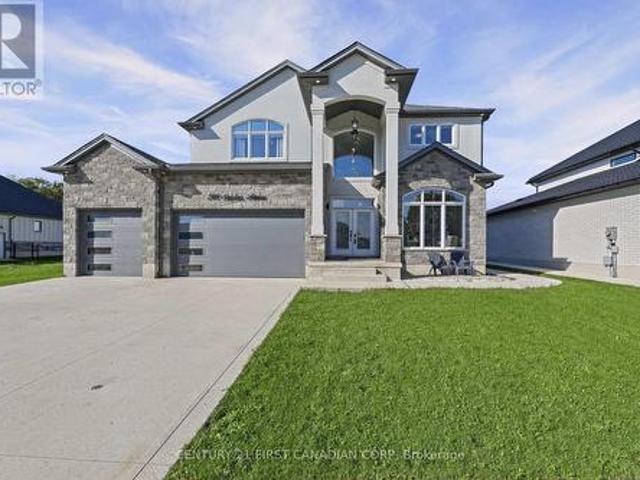 200 Snyders Avenue, Central Elgin Belmont, ON, N0L 1B0 house for sale | Listing ID X13880 | Royal LePage