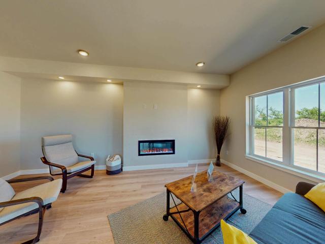 200 Settlers Dr