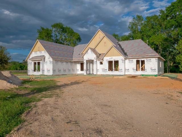 200 Seguin Drive