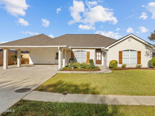 200 Papa Joe Dr, Broussard, LA 70518 | MLS #RA2600006