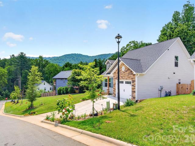 200 Rockrose Court