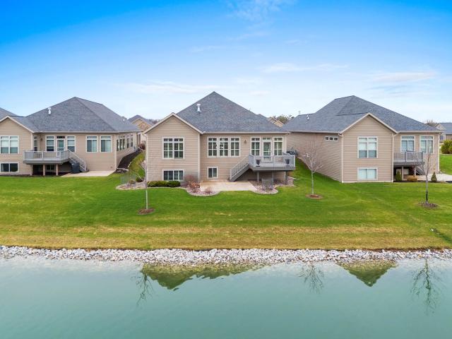 200 raccoon berry way