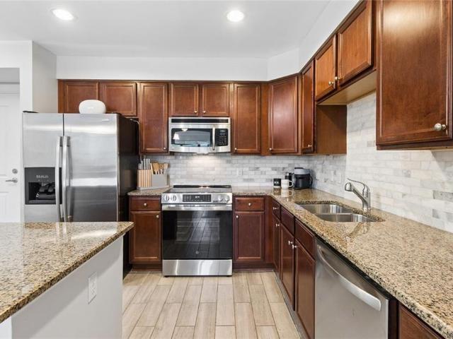 200 River Vista Drive 541
