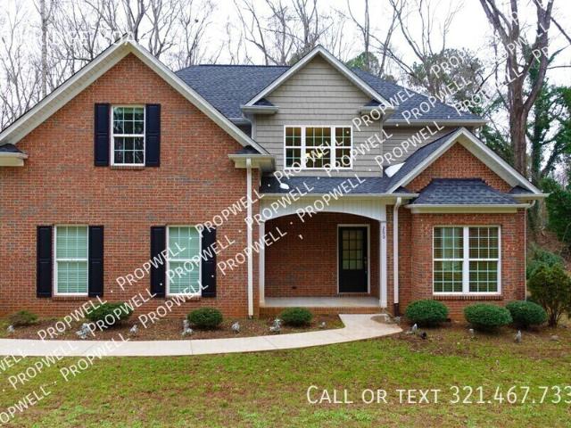 200 Ridge Road, 4 beds, 2 full and 1 half baths
