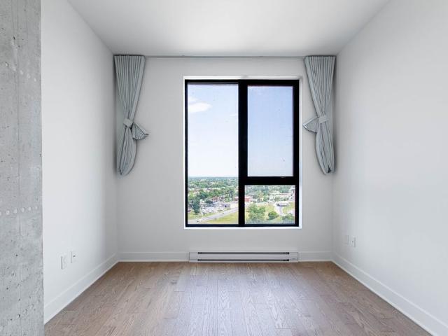 200 Rue Marie Charles Le Moyne, Longueuil Le Vieux Longueuil, QC J4K