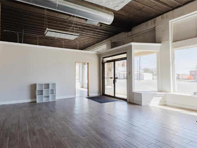 200 W 8th Street