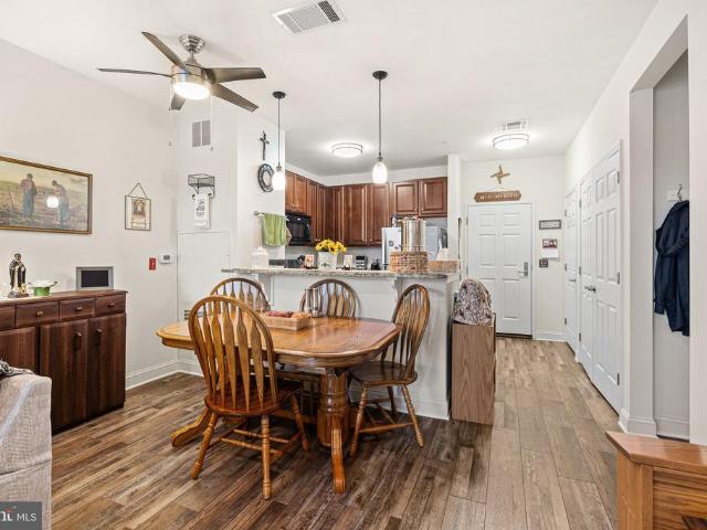 200 W Elm Street # 1319