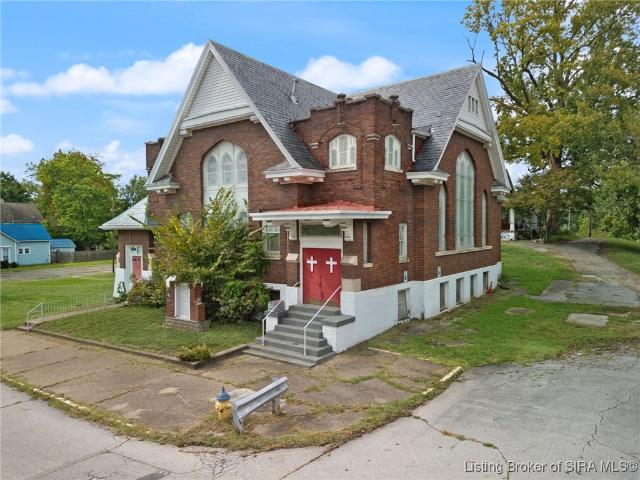 200 W Park Pl, Jeffersonville, IN 47130 | MLS #202506