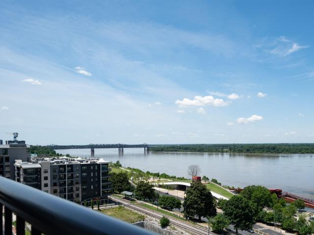 200 wagner pl