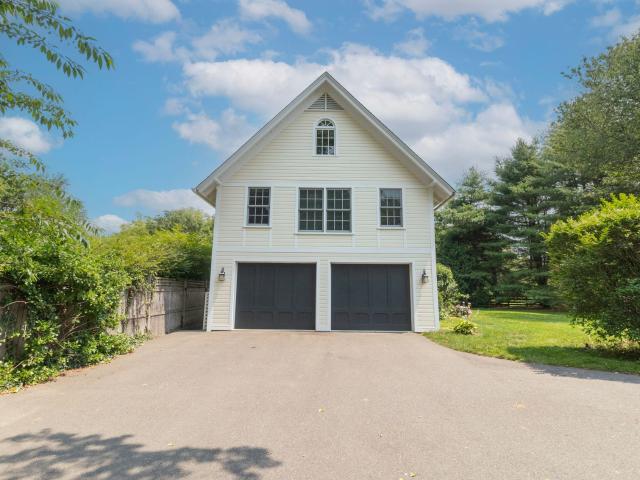 200 Whitfield Street Carriage House rear, Guilford, US, CT