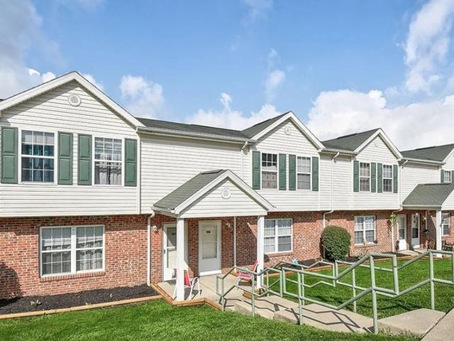 200 Willow Greene Dr, Bridgeport, WV 26330