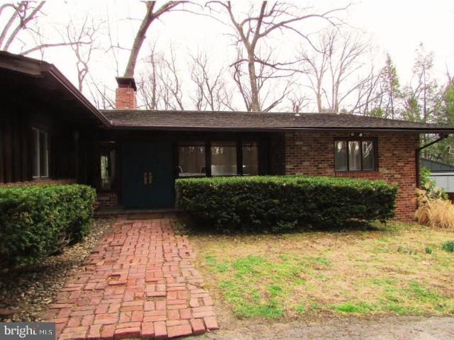 200 Tall Oaks Drive