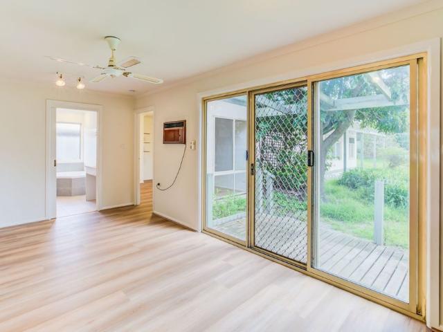 200m FROM THE BEACH!