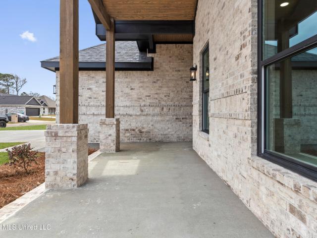 2014 Parkview Drive