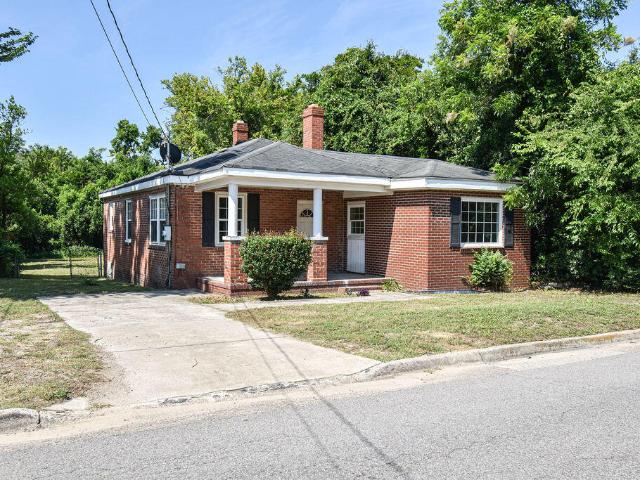 2015 Olive Road
