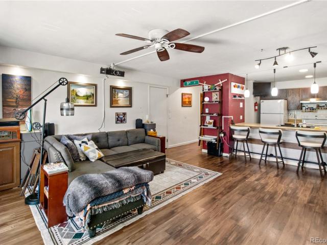 2015 Blake Avenue # 16