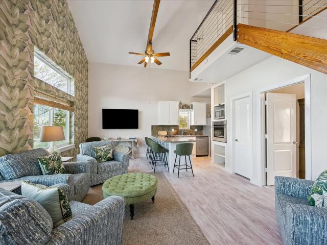 2015 Crescent Dr, La Porte, TX 77571 | MLS #38069