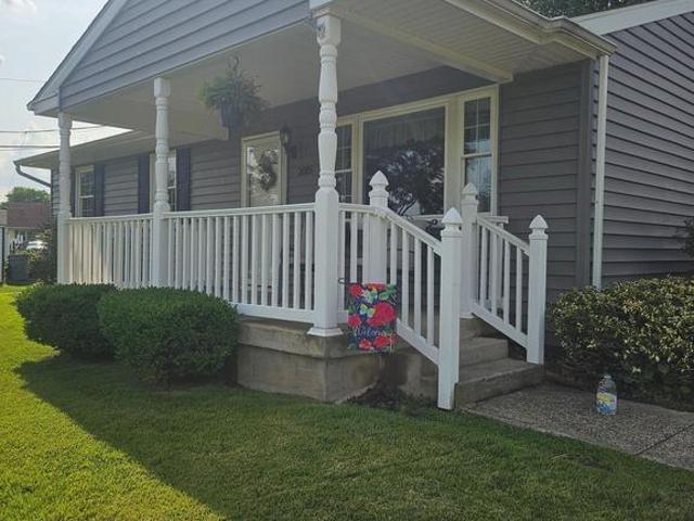 2015 Summit Avenue