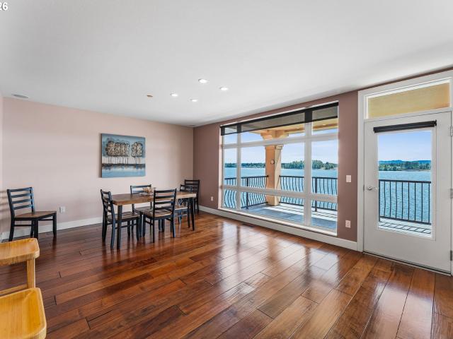 2015 se columbia river dr # 220