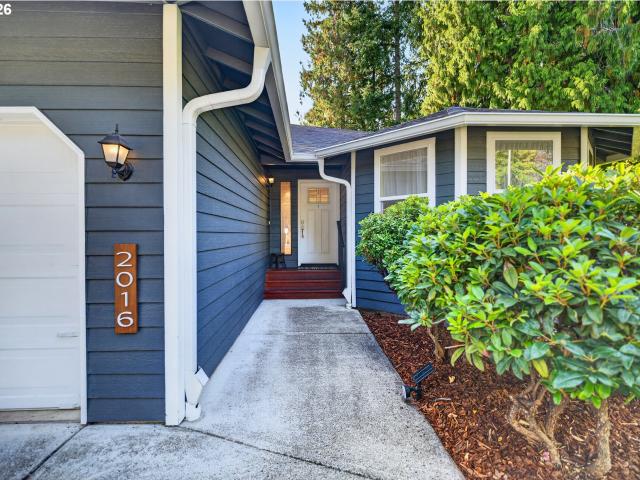 2016 NE 123RD AVE