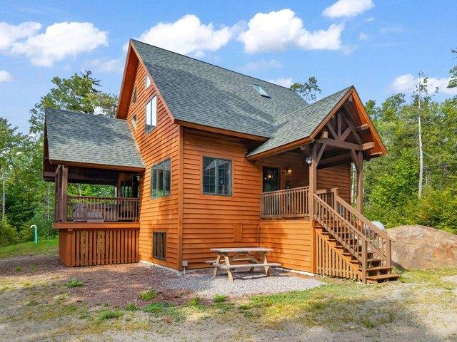 2016 Brook Falls Rd, Carrabassett Valley, ME 04947