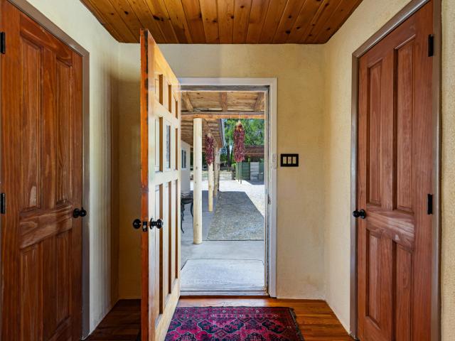 2016 Louise Avenue SW